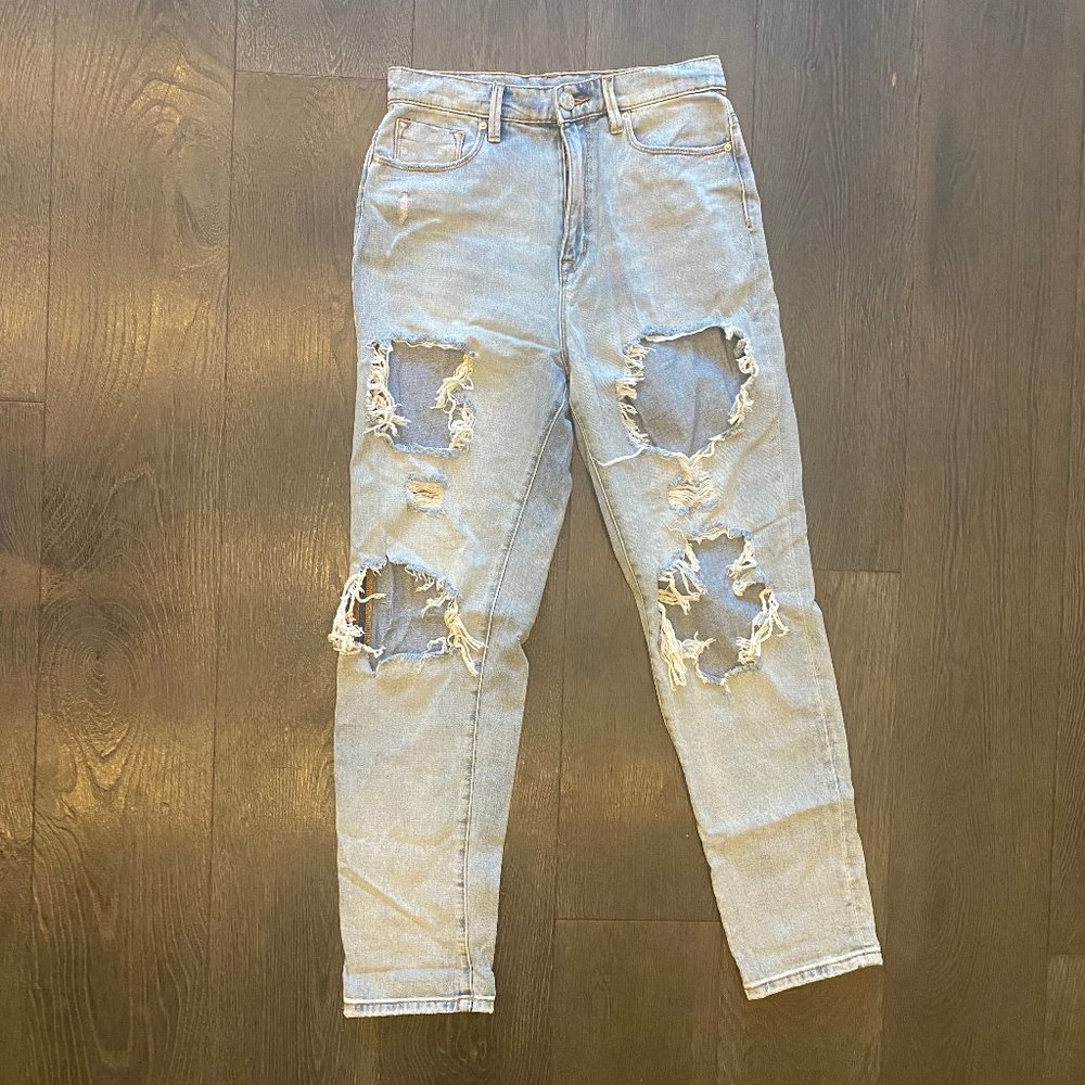 Urban Outfitters/BDG Light Wash Mom Jean